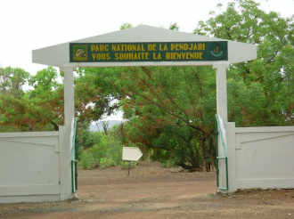 01 Entree Du Parc